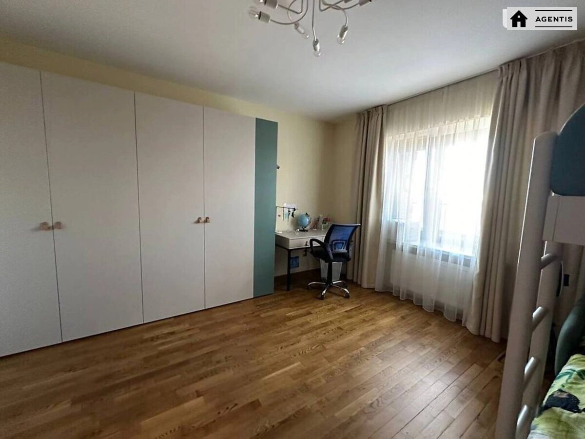 Сдам квартиру. 4 rooms, 250 m², 16 floor/16 floors. 22, Володимира Івасюка просп. (Героїв Сталінграда), Киев. 