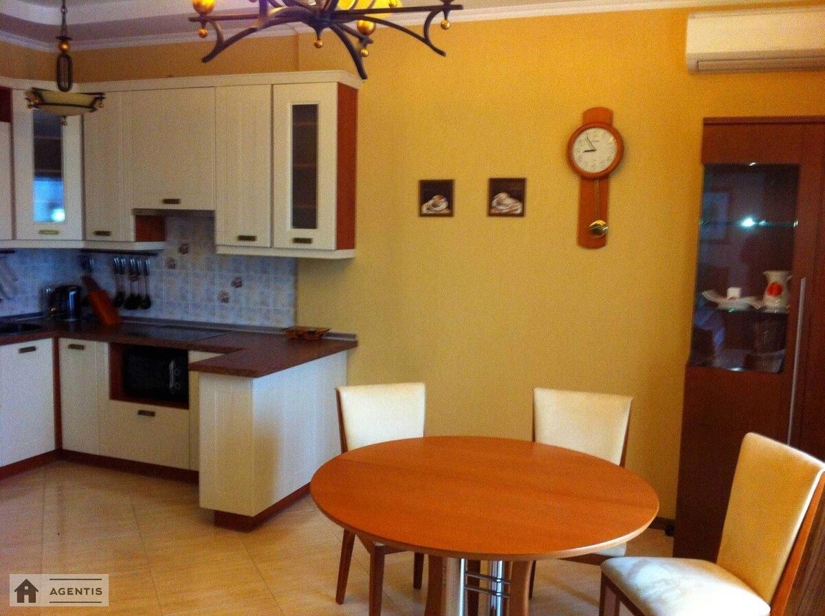 Apartment for rent. 2 rooms, 64 m², 9th floor/15 floors. 59, Zhylyanska 59, Kyiv. 