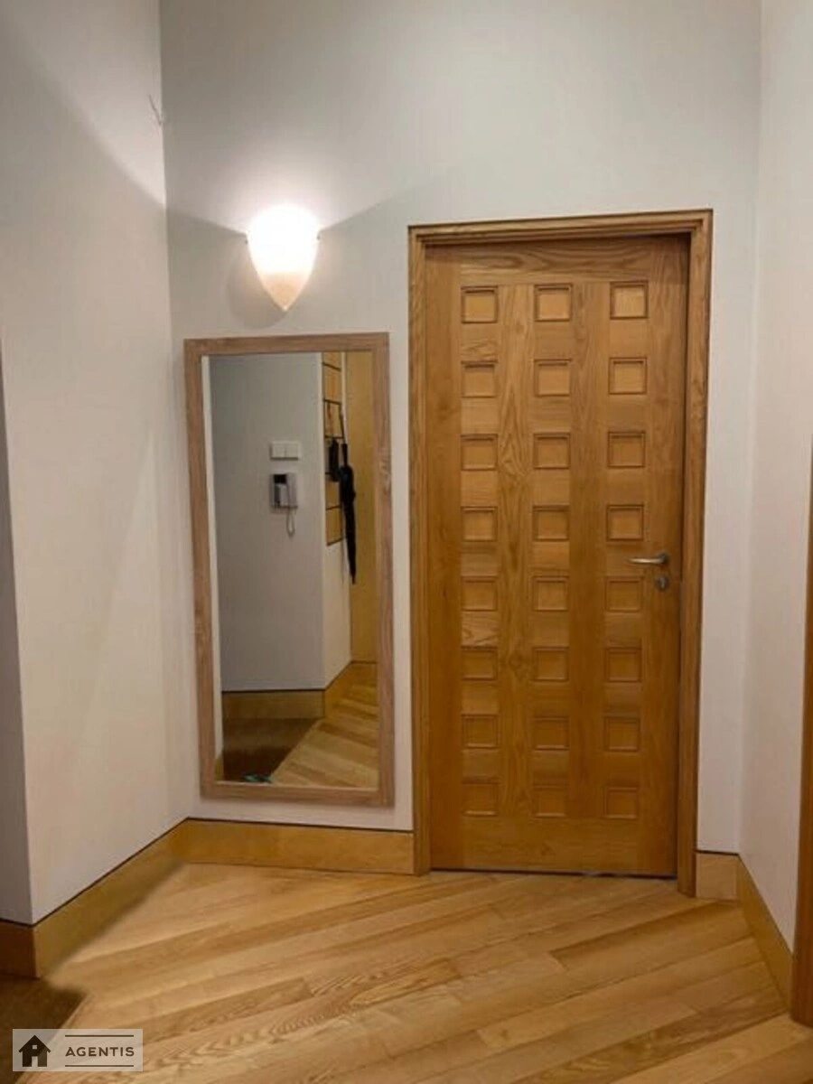 Здам квартиру. 3 rooms, 100 m², 3rd floor/5 floors. 4, Івана Франка вул., Київ. 