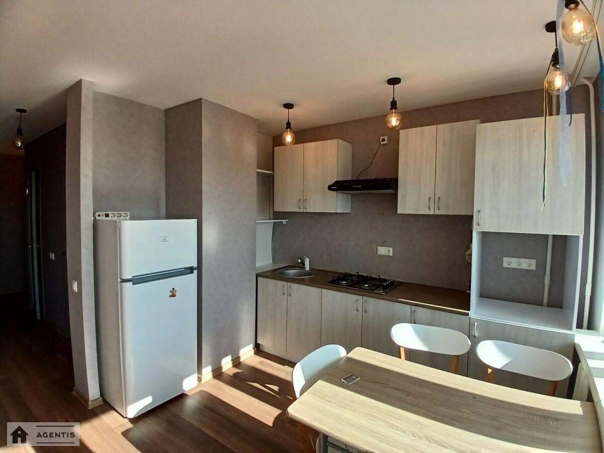 Apartment for rent. 2 rooms, 50 m², 14 floor/16 floors. 114, Beresteyskyy prosp. Peremohy, Kyiv. 