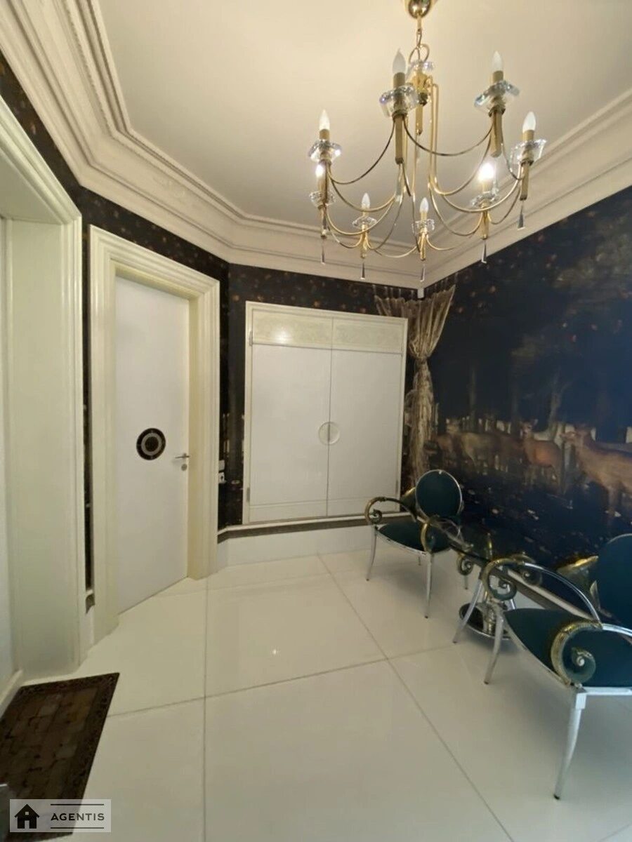 Apartment for rent. 4 rooms, 220 m², 9th floor/9 floors. 49, Volodymyrska 49, Kyiv. 