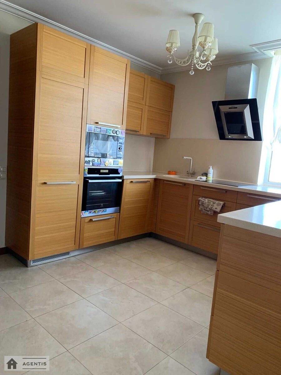 Apartment for rent. 4 rooms, 114 m², 13 floor/16 floors. Mykhayla Maksymovycha vul. Onufriya Trutenka, Kyiv. 