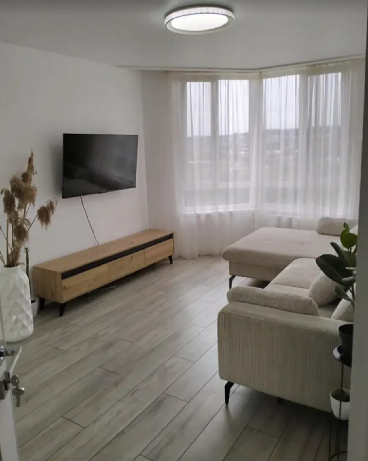 Apartments for sale 2 rooms, 58 m², 9th fl./11 floors. Оболоня, Ternopil. 