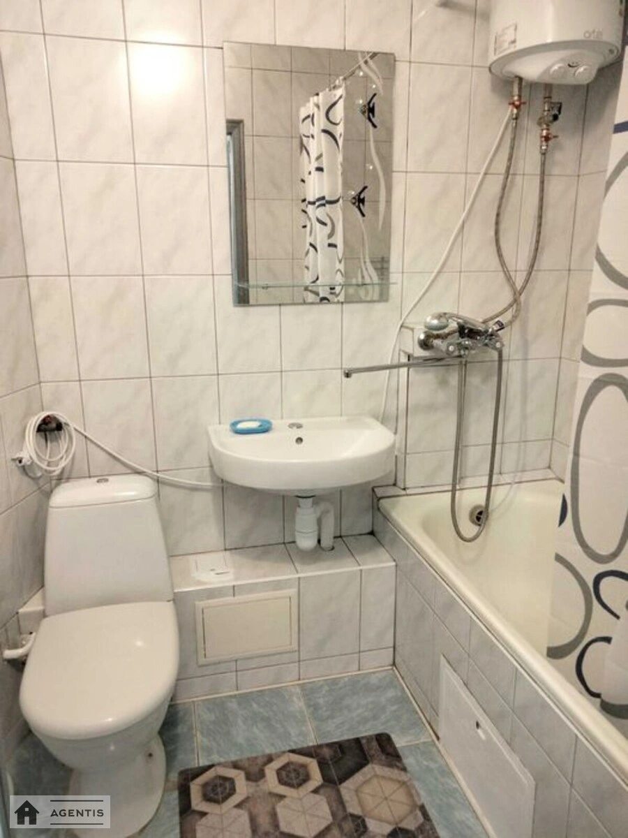 Сдам квартиру. 1 room, 34 m², 4th floor/9 floors. 19, Архітектора Вербицького вул., Киев. 