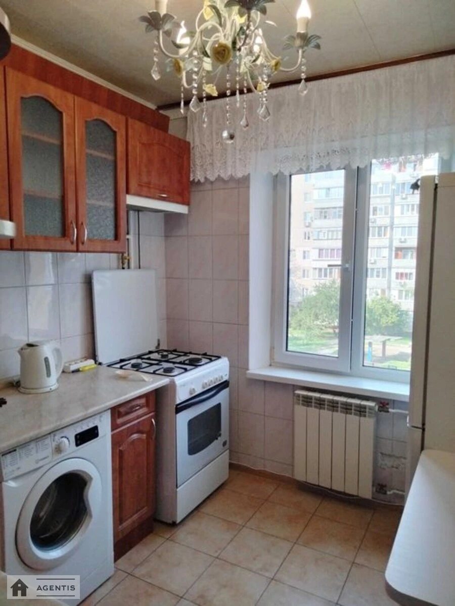Apartment for rent. 1 room, 34 m², 4th floor/9 floors. 19, Arkhitektora Verbytskoho vul., Kyiv. 