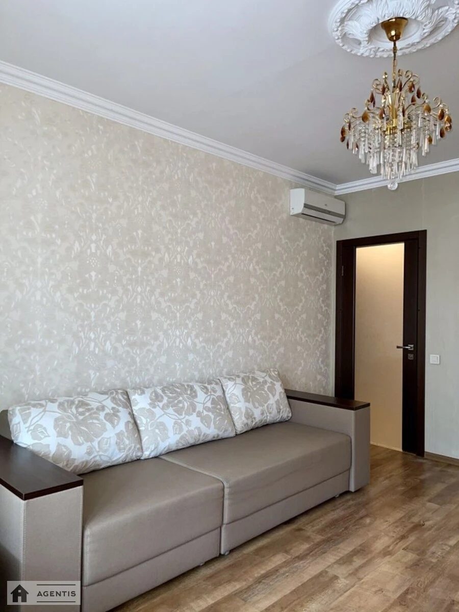 Apartment for rent. 2 rooms, 65 m², 5th floor/24 floors. 62, Golosiyivskiy 62, Kyiv. 