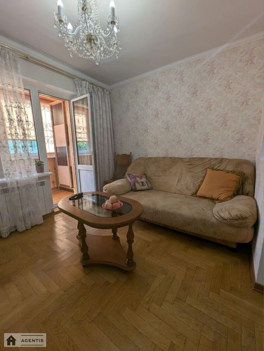 Apartment for rent. 2 rooms, 55 m², 2nd floor/10 floors. 16, Mykoly Ushakova vul., Kyiv. 