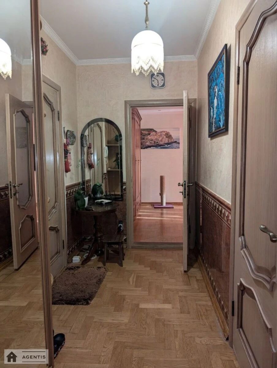 Apartment for rent. 2 rooms, 55 m², 2nd floor/10 floors. 16, Mykoly Ushakova vul., Kyiv. 