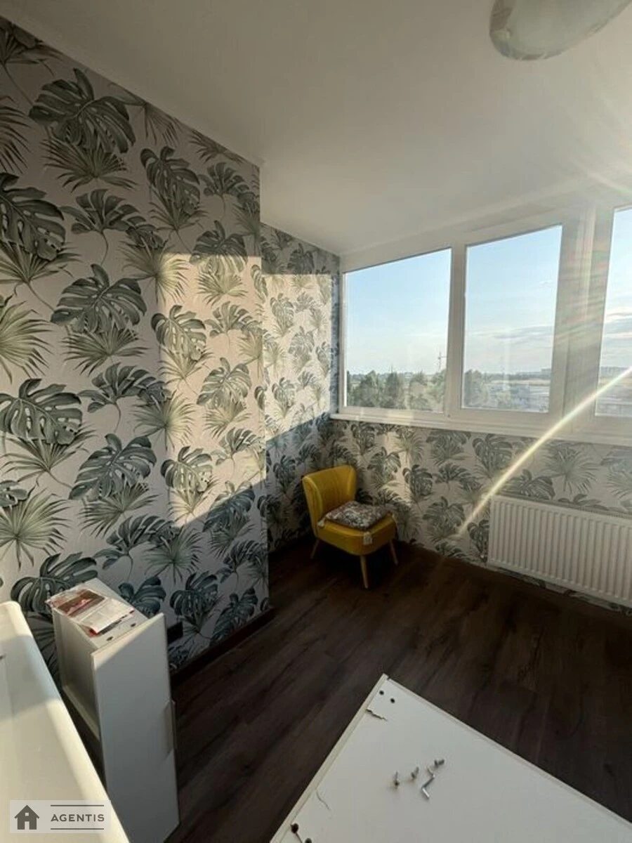 Apartment for rent. 2 rooms, 50 m², 5th floor/9 floors. 56, Svyatoshynska , Vyshneve. 