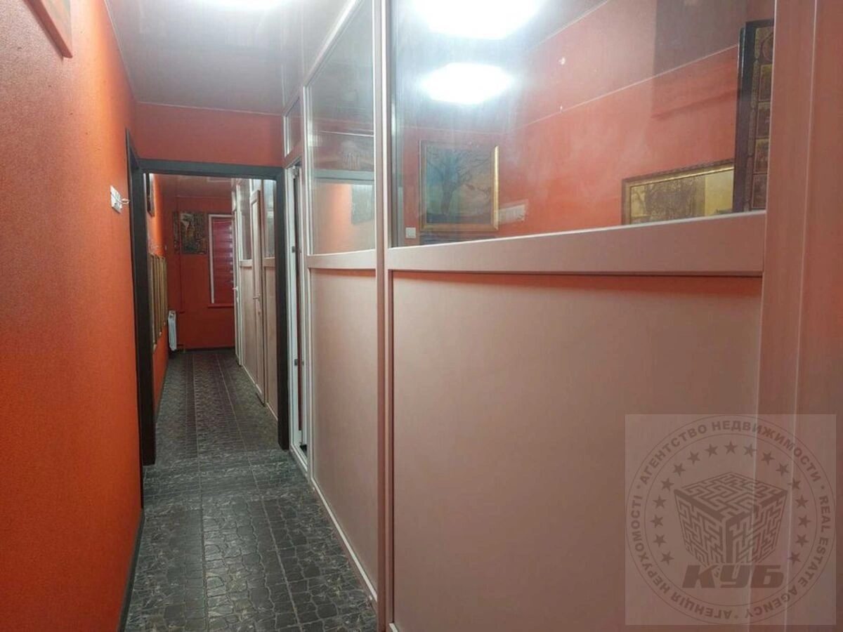 Продаж квартири. 3 rooms, 70 m², 1st floor/9 floors. 6, Якуба Коласа 6, Київ. 