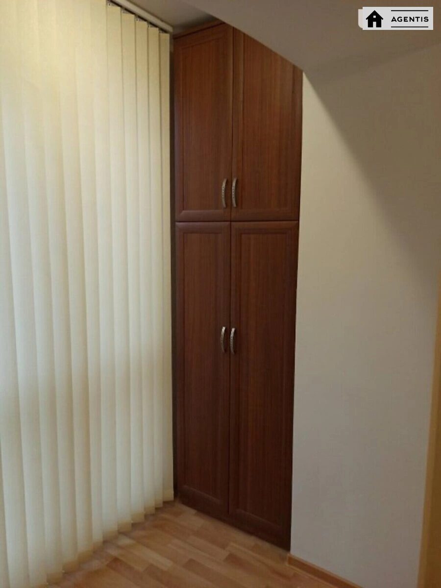 Сдам квартиру. 2 rooms, 47 m², 6th floor/9 floors. 6, Професора Підвисоцького вул., Киев. 