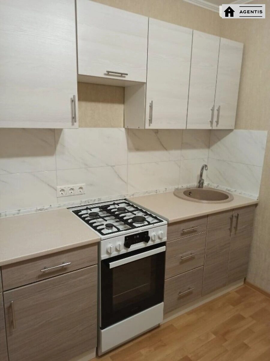 Apartment for rent. 2 rooms, 47 m², 6th floor/9 floors. 6, Profesora Pidvysotskoho vul., Kyiv. 