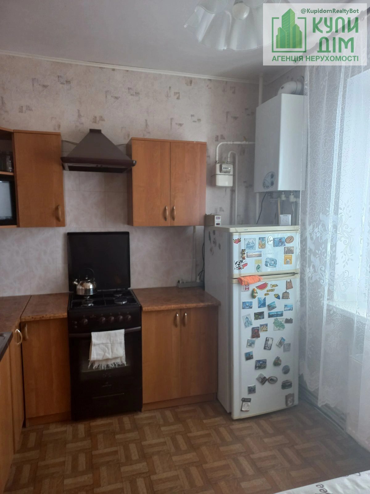 Продаж квартири 2 кімнати, 52 m², 6 пов./10 поверхів. 18, Незалежності вул. (Попова), Кропивницький. 