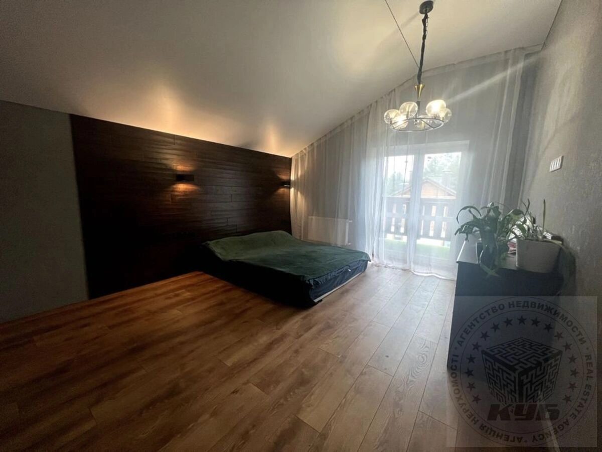 Продаж квартири. 4 rooms, 100 m², 4th floor/4 floors. 16, Придорожная , Зазимье. 