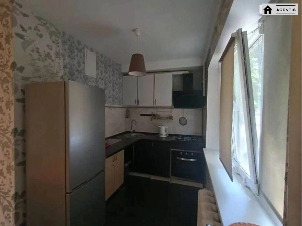 Сдам квартиру. 2 rooms, 41 m², 4th floor/9 floors. 12, Оріхуватська вул. (Бурмистренка), Киев. 