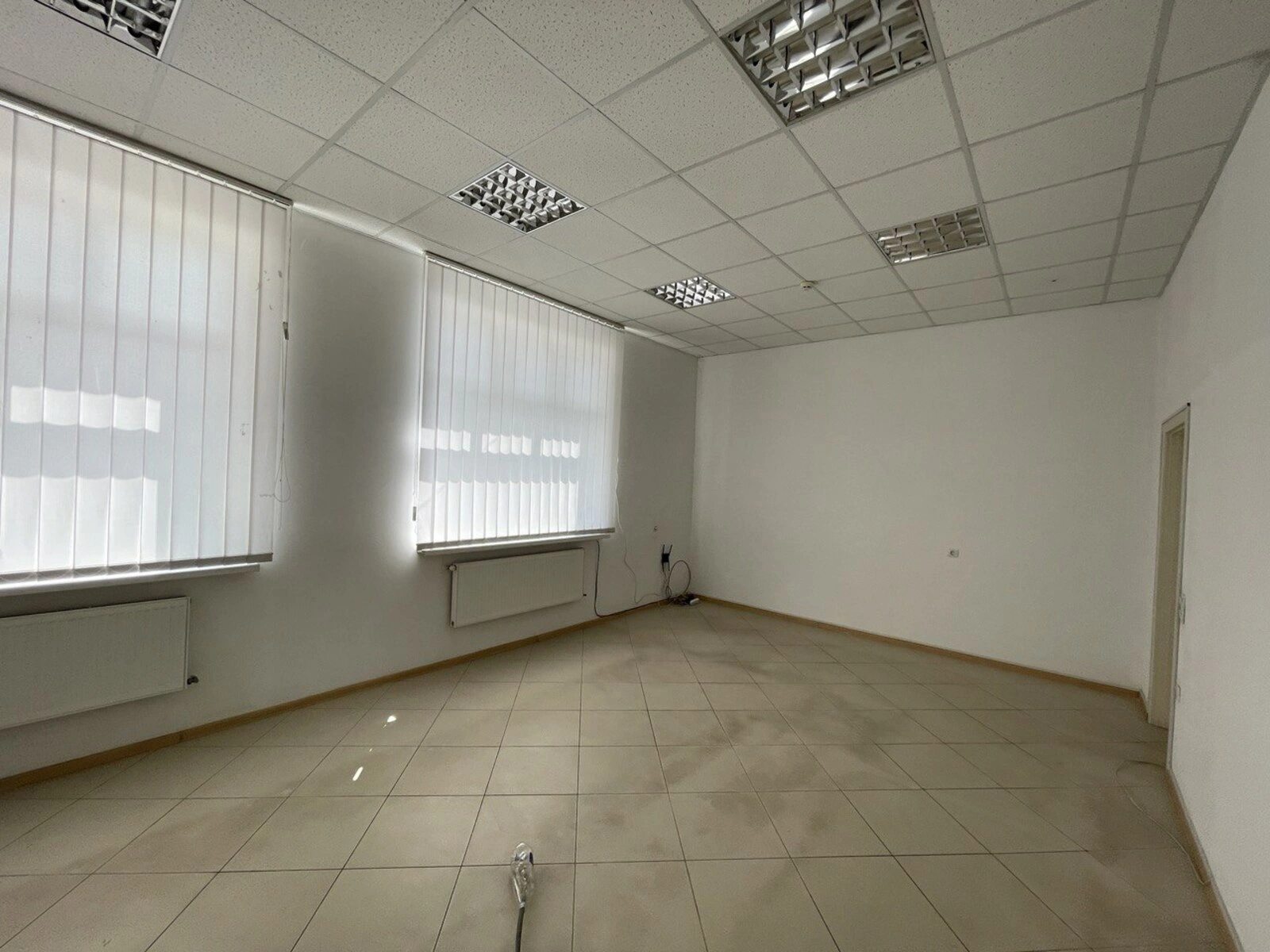 Продаж комерційного приміщення. 52 m², 1st floor/4 floors. 7, Київська вул., Тернопіль. 