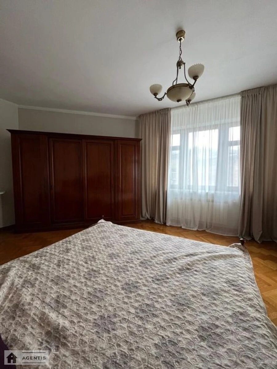 Apartment for rent 3 rooms, 140 m², 4th fl./18 floors. 1, Lyeskova 1, Kyiv. 