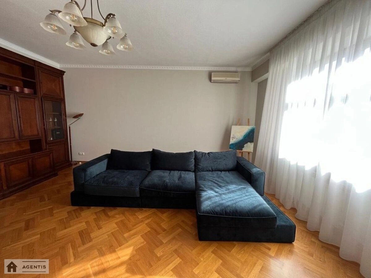 Apartment for rent 3 rooms, 140 m², 4th fl./18 floors. 1, Lyeskova 1, Kyiv. 