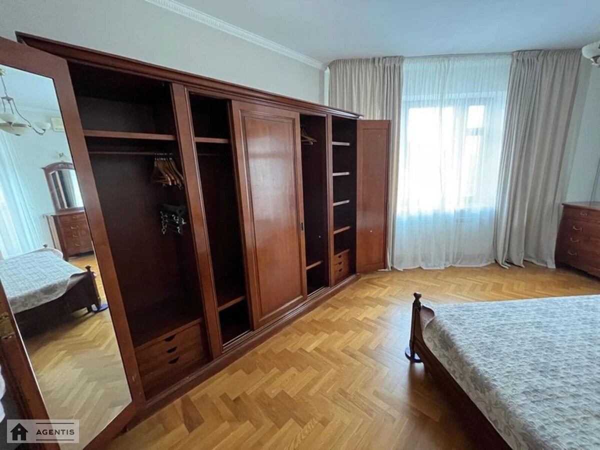 Apartment for rent 3 rooms, 140 m², 4th fl./18 floors. 1, Lyeskova 1, Kyiv. 