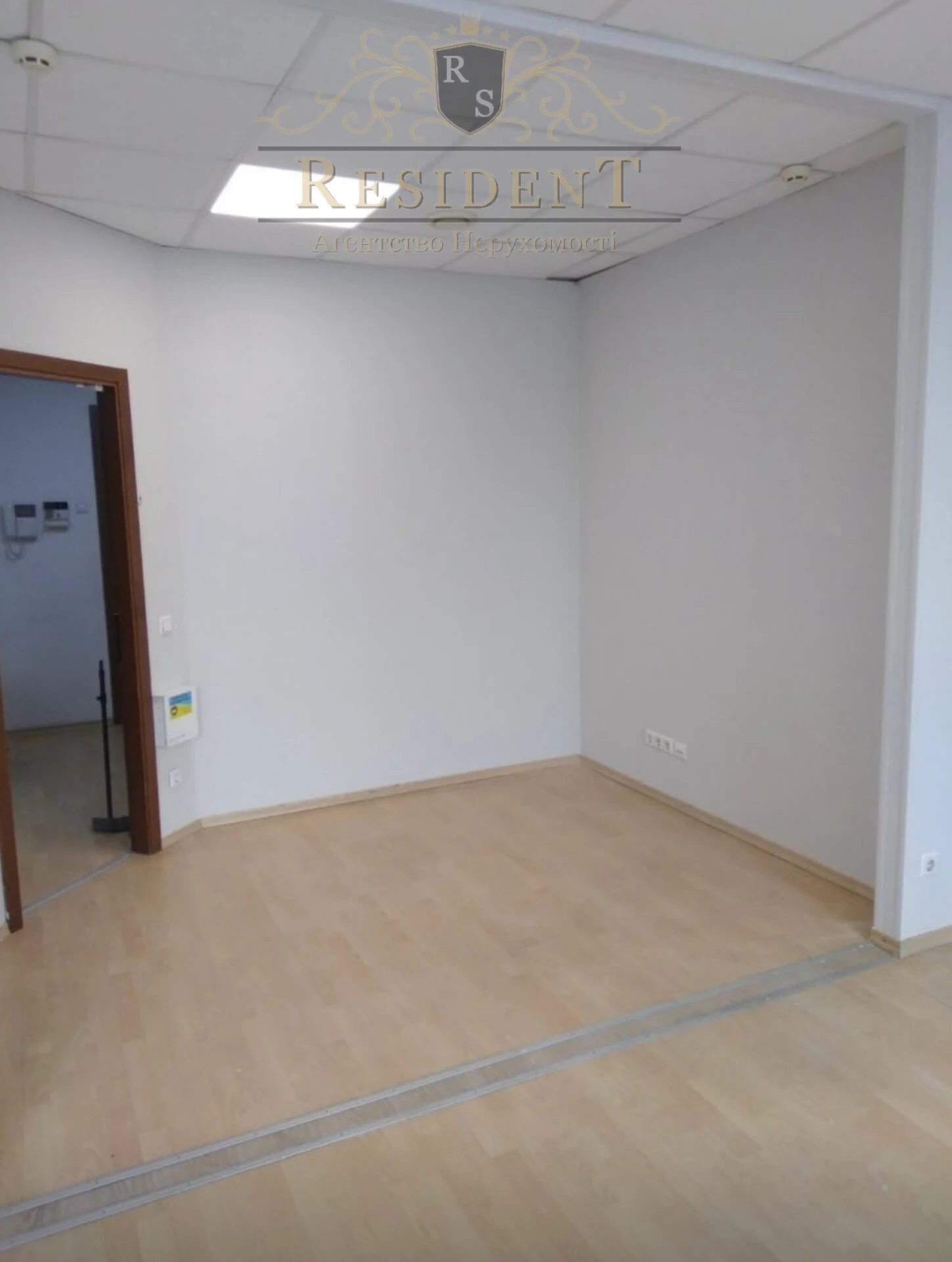 Office for rent. 1 room, 20 m². Dnipro. 