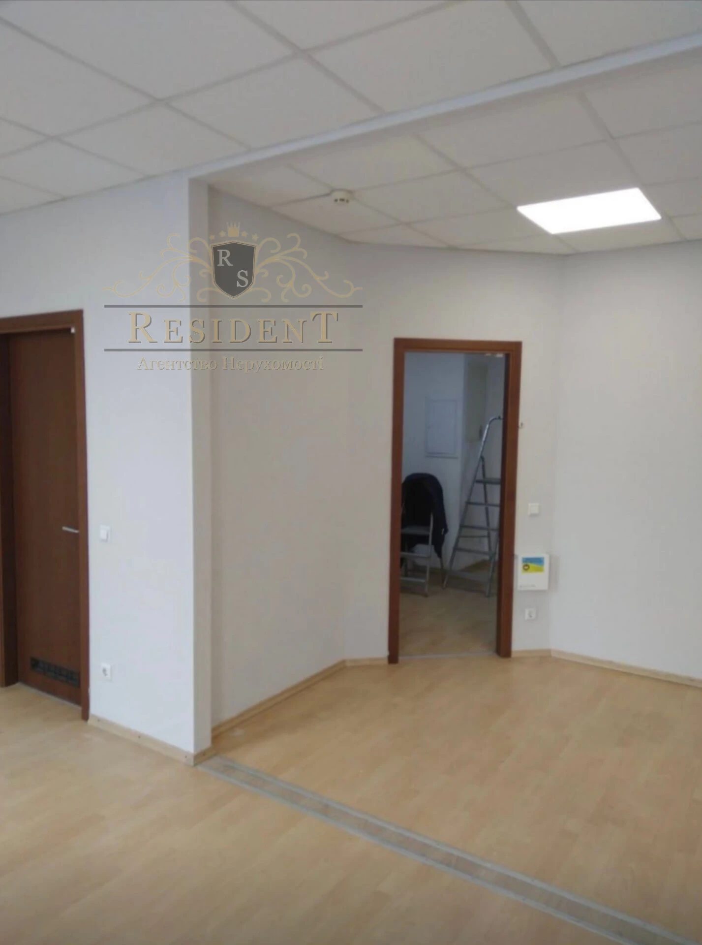 Office for rent. 1 room, 20 m². Dnipro. 