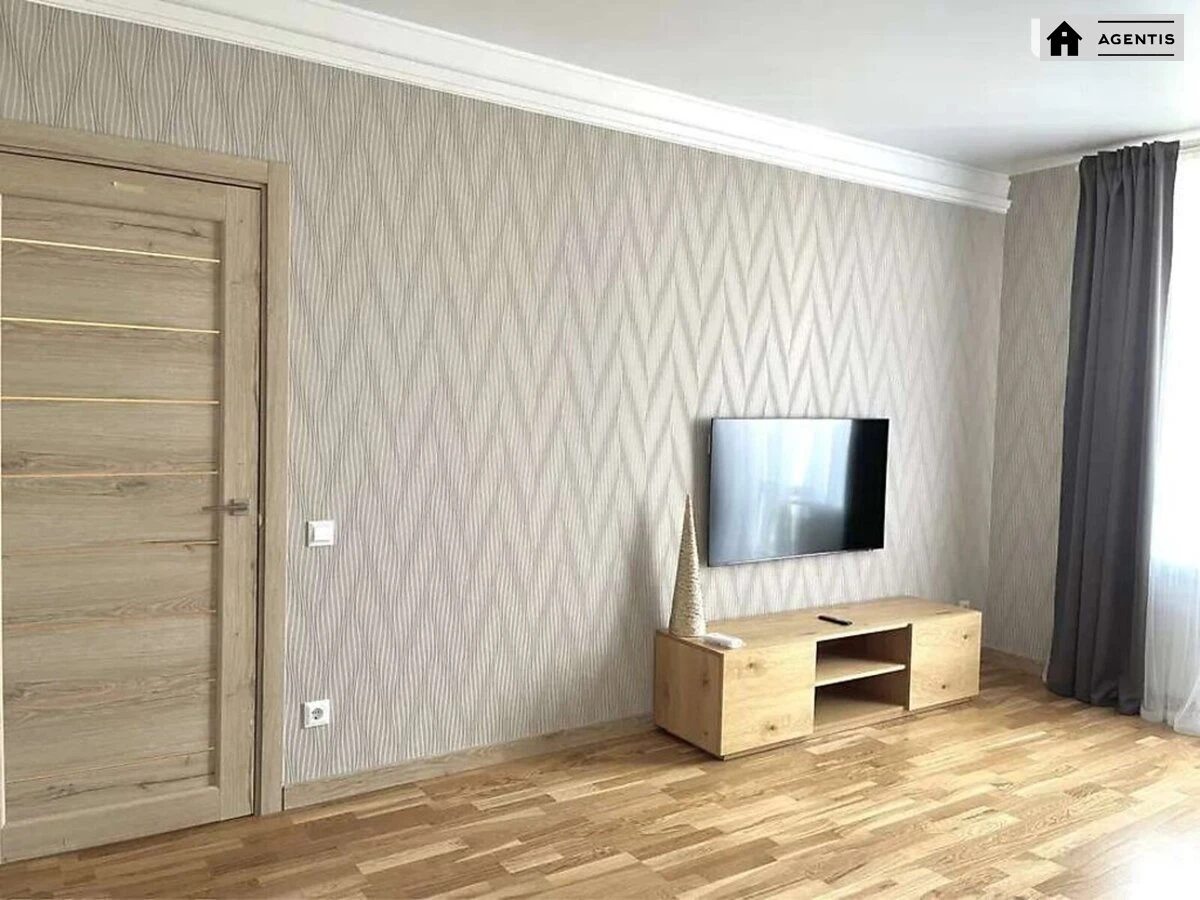 Apartment for rent. 2 rooms, 51 m², 3rd floor/14 floors. 97, Kozatcka 97, Kyiv. 