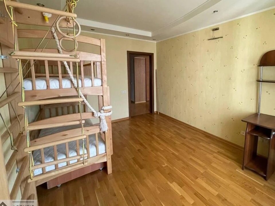 Сдам квартиру. 3 rooms, 103 m², 10th floor/12 floors. 58, Юлії Здановської вул. (Михайла Ломоносова), Киев. 