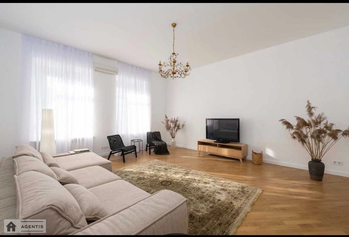 Apartment for rent. 5 rooms, 160 m², 6th floor/6 floors. 58, Saksaganskogo 58, Kyiv. 