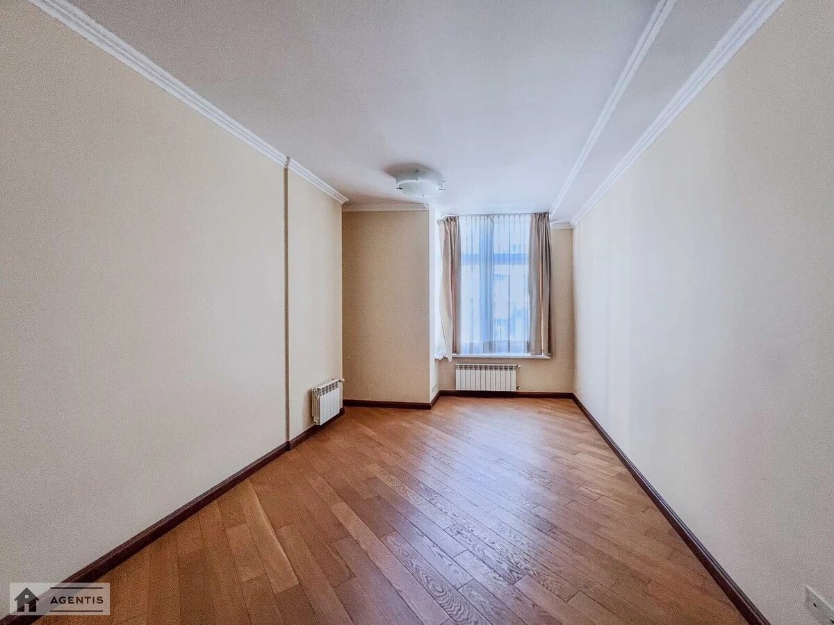 Здам квартиру. 4 rooms, 180 m², 5th floor/10 floors. 23, Назарівська вул. (Бориса Вєтрова), Київ. 