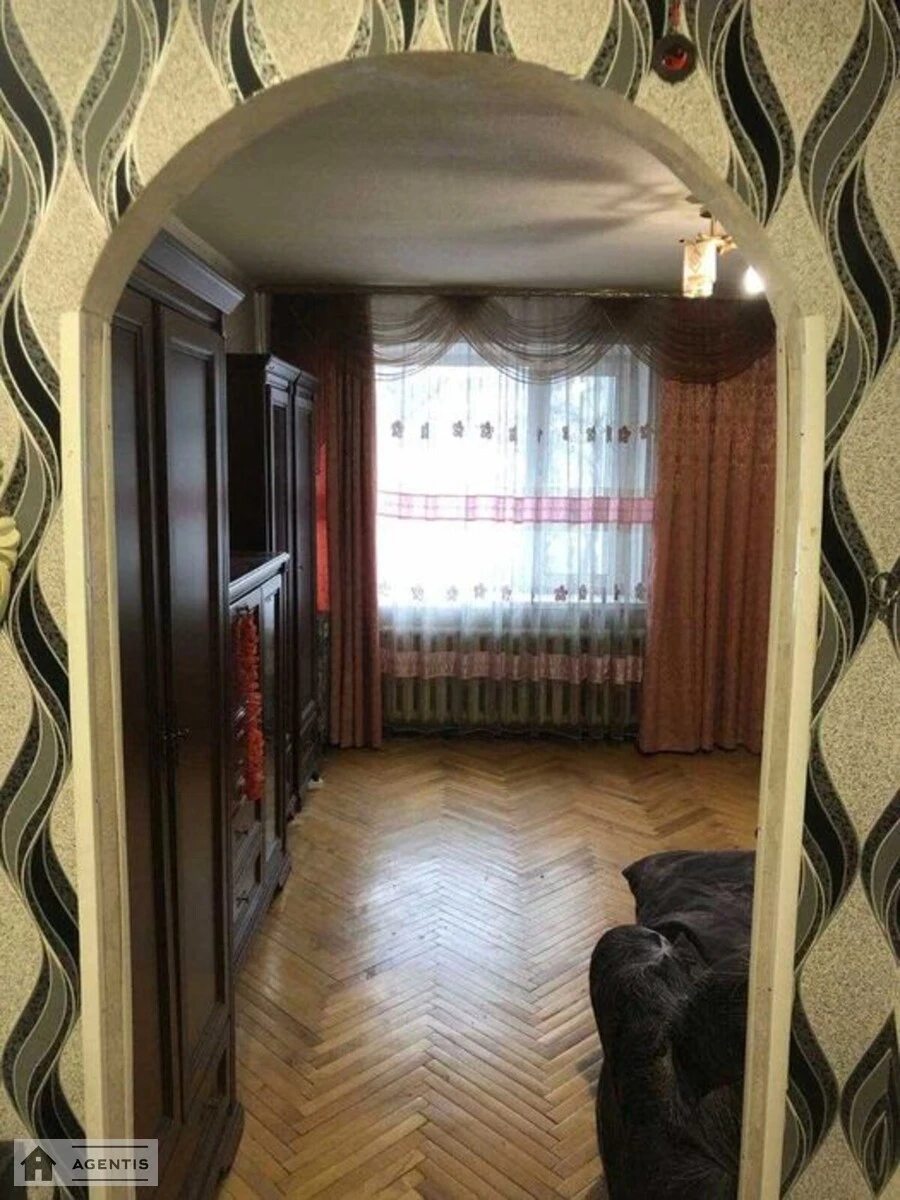 Apartment for rent. 1 room, 40 m², 1st floor/16 floors. 160, Antonovycha vul. Horkoho, Kyiv. 