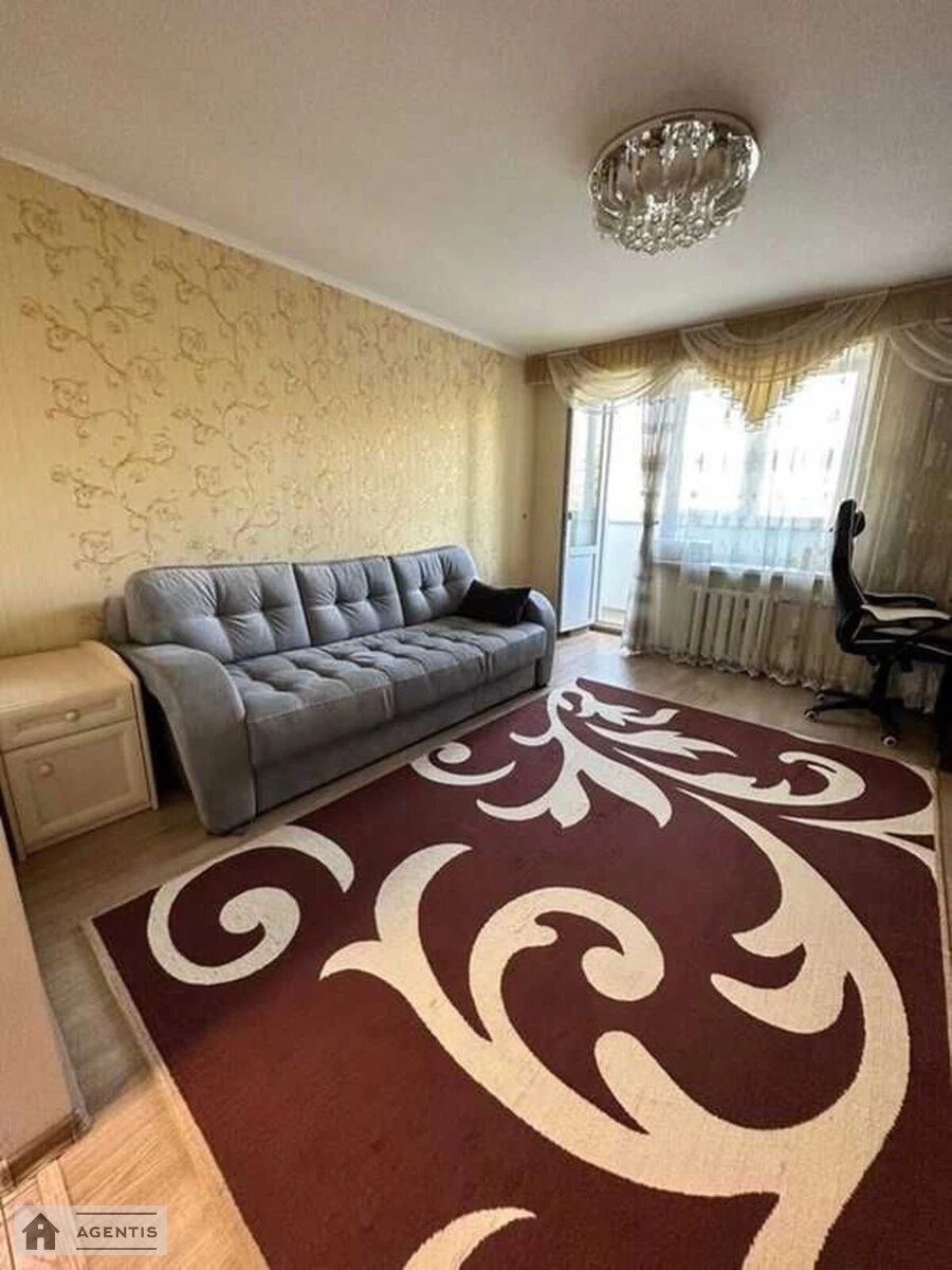 Apartment for rent. 2 rooms, 43 m², 4th floor/5 floors. 12, Mykoly Vasylenka vul., Kyiv. 