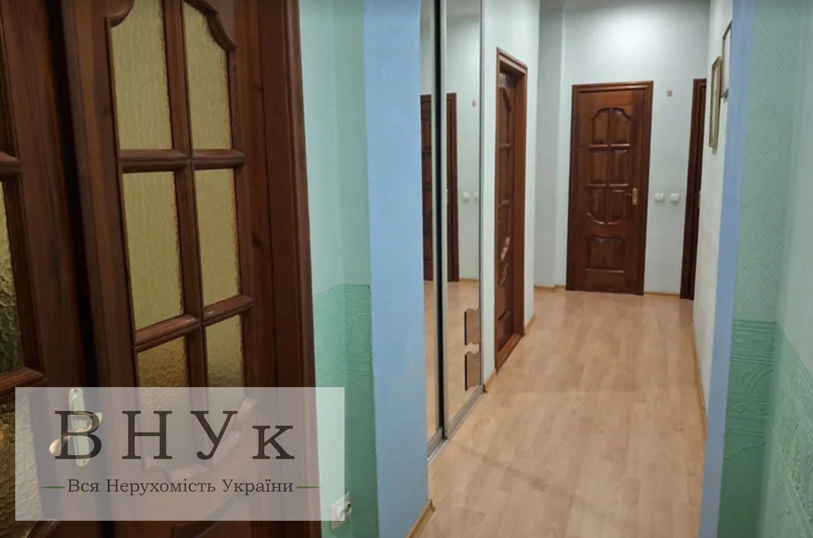 Продаж квартири 3 кімнати, 843 m², 3 пов./5 поверхів. Озерна , Хмельницький. 