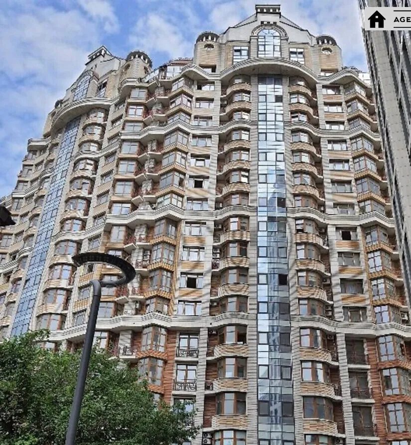 Apartment for rent 3 rooms, 100 m², 9th fl./19 floors. 58, Bohdana Khmelnytskoho vul., Kyiv. 