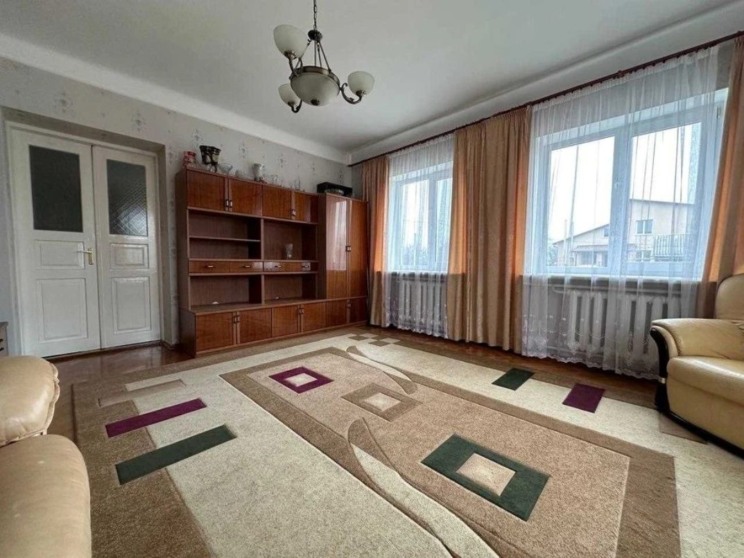 House for sale 7 rooms, 250 m², 3 floors. Novi Petrivtsi. 