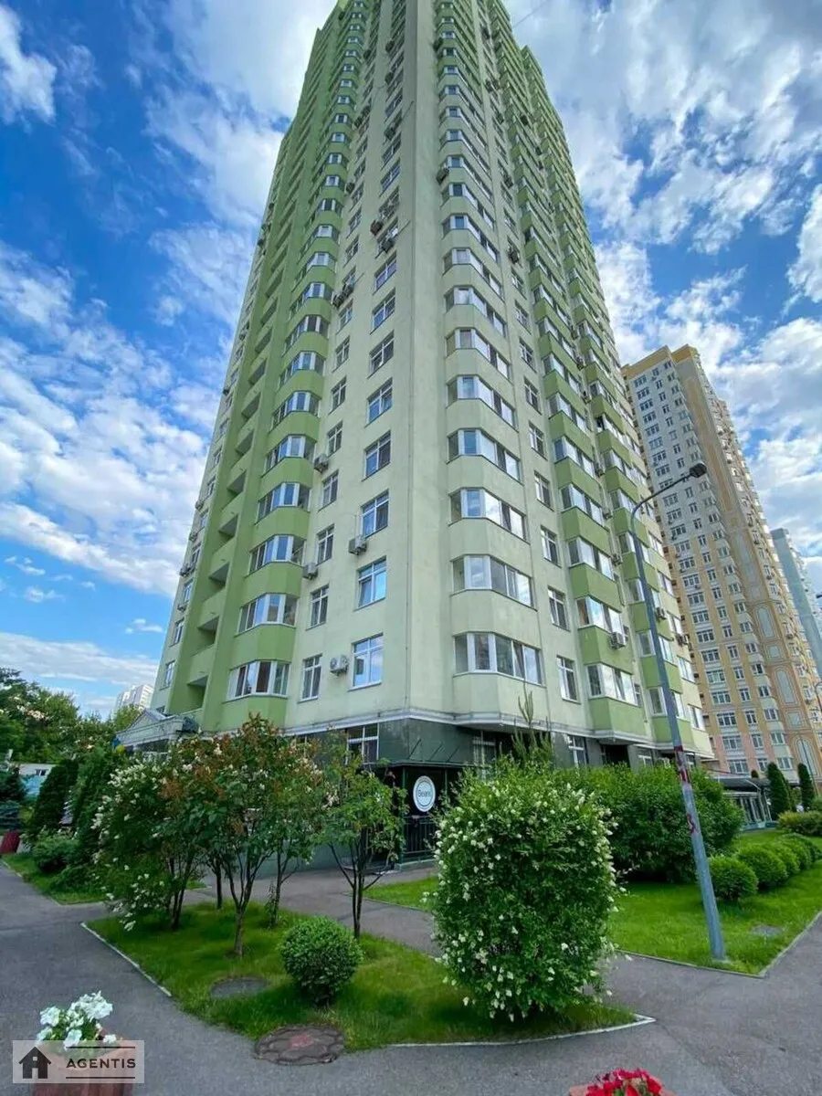 Apartment for rent. 2 rooms, 76 m², 15 floor/25 floors. 14, Voskresenska 14, Kyiv. 