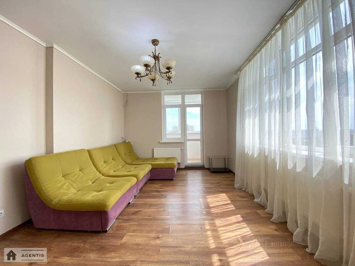 Apartment for rent. 2 rooms, 76 m², 15 floor/25 floors. 14, Voskresenska 14, Kyiv. 