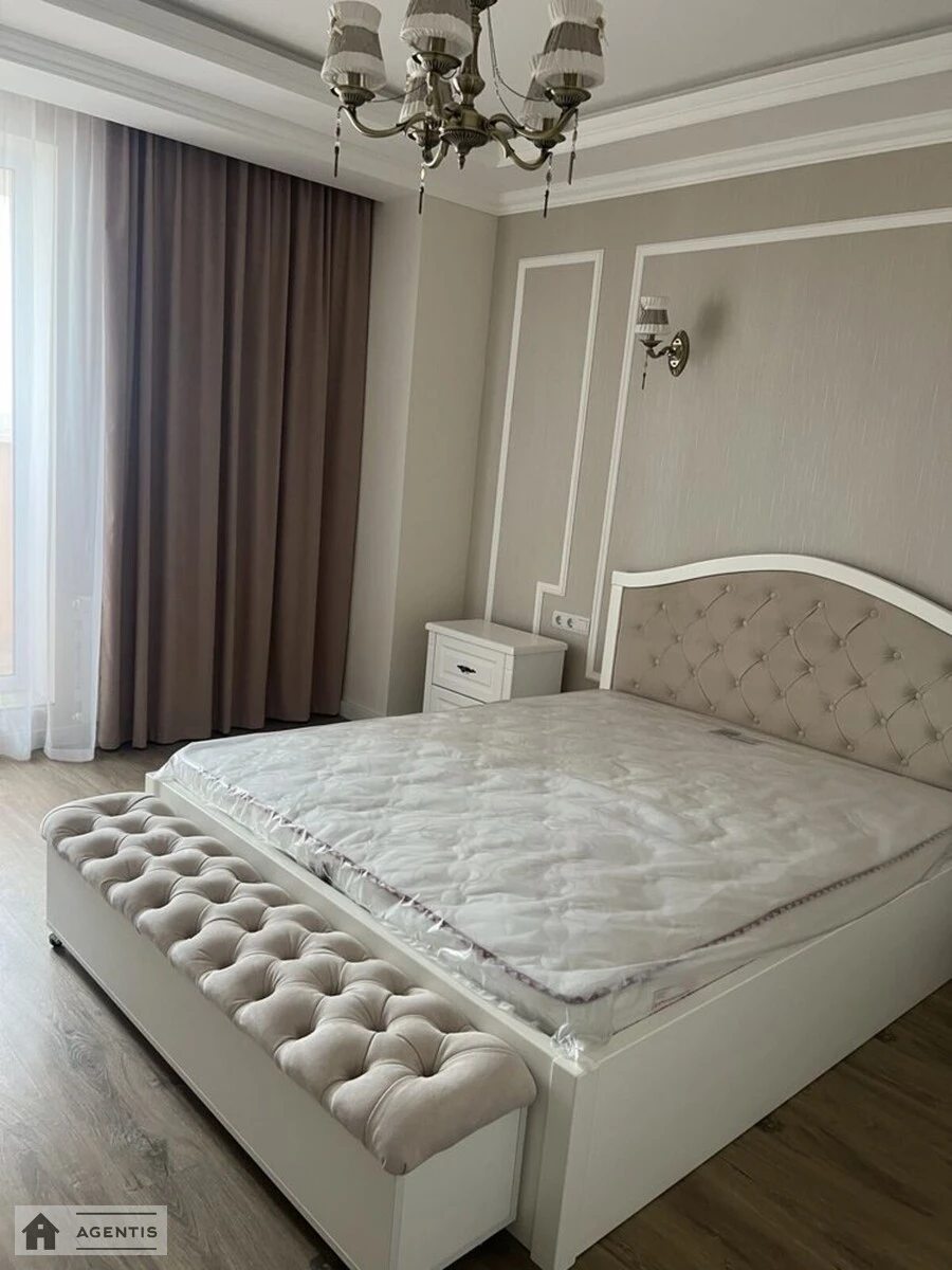Apartment for rent. 3 rooms, 76 m², 17 floor/24 floors. Garmatna, Kyiv. 