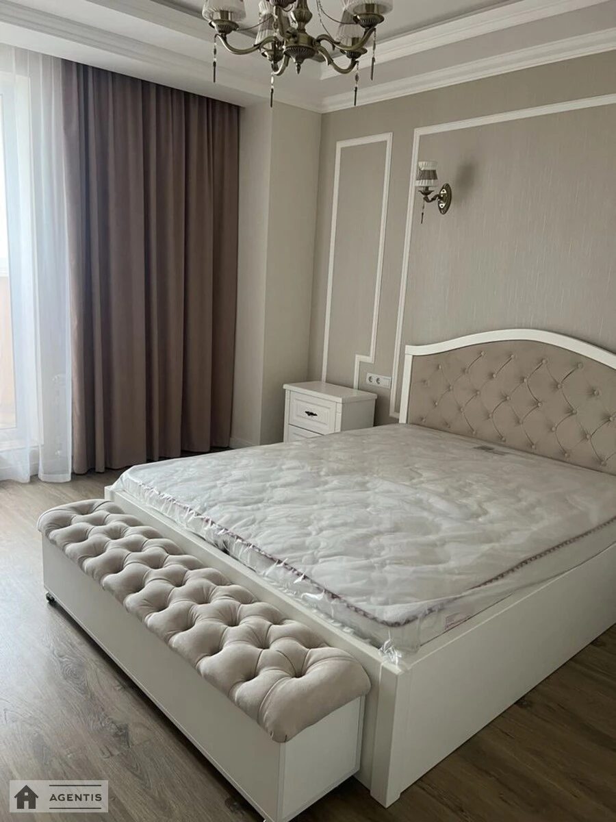 Apartment for rent. 3 rooms, 76 m², 17 floor/24 floors. Garmatna, Kyiv. 