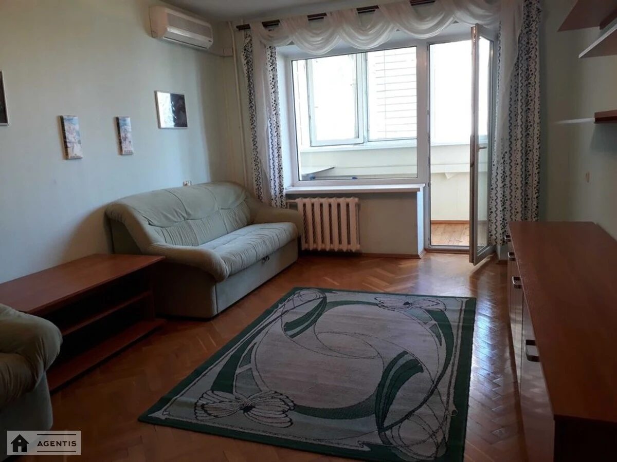 Apartment for rent. 1 room, 40 m², 12 floor/16 floors. Ovanesa Tumanyana vul., Kyiv. 