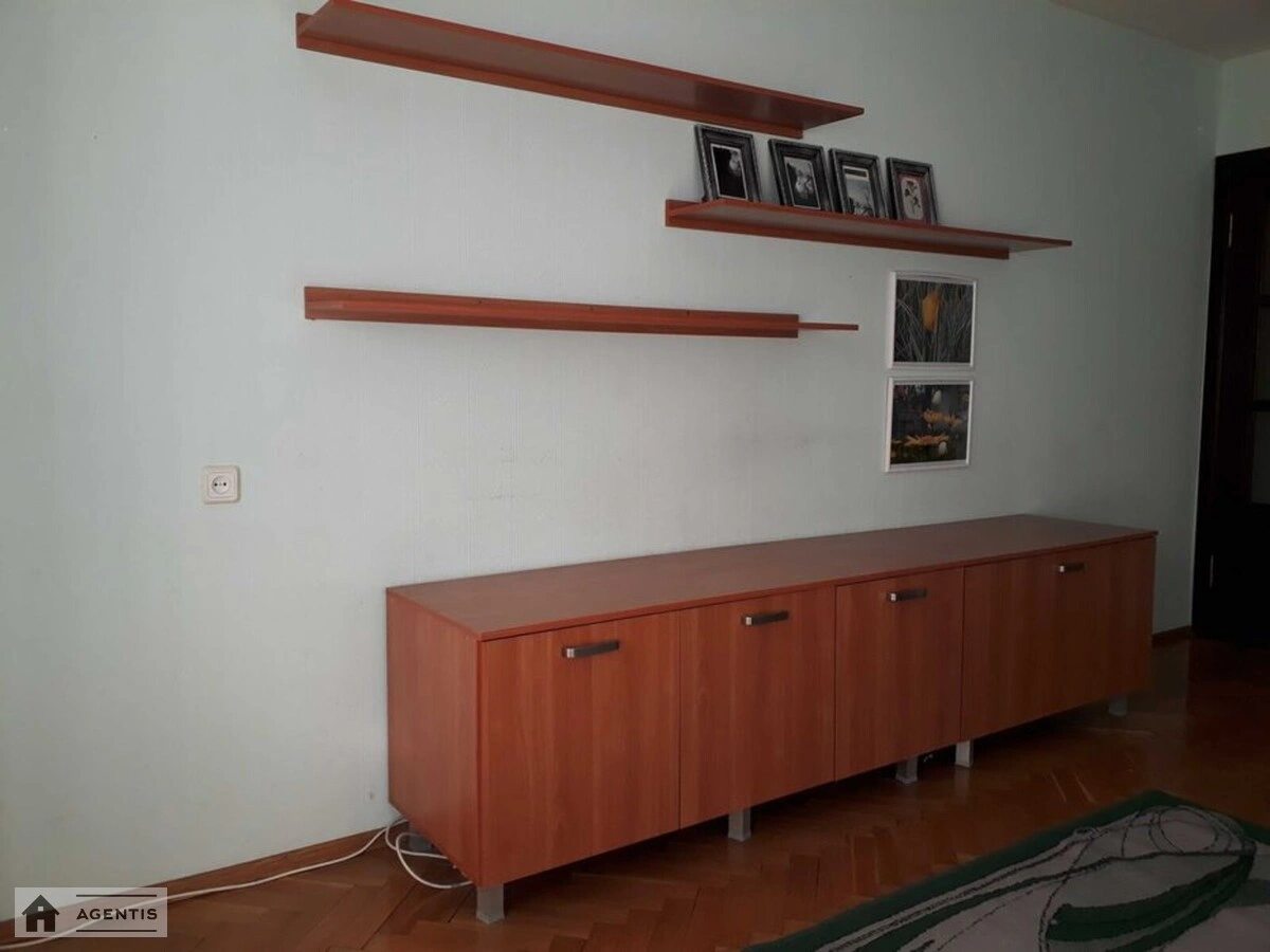 Apartment for rent. 1 room, 40 m², 12 floor/16 floors. Ovanesa Tumanyana vul., Kyiv. 