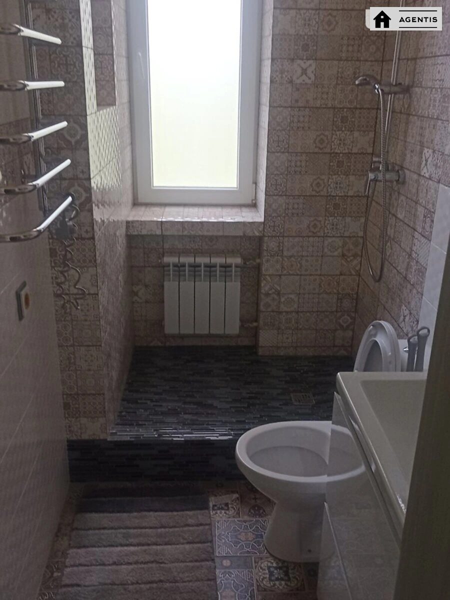 Apartment for rent. 2 rooms, 62 m², 2nd floor/2 floors. 58, Stolychne 58, Kyiv. 