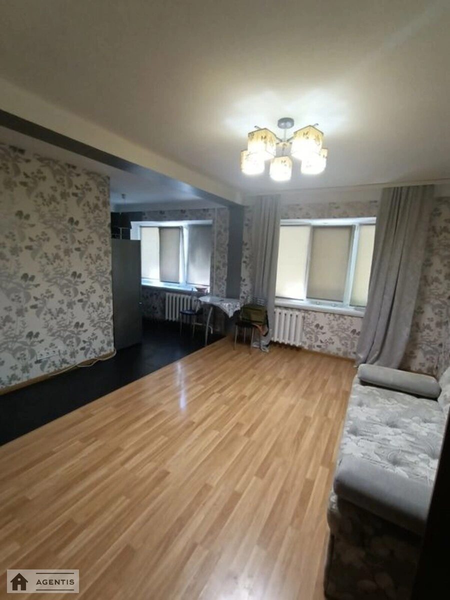 Apartment for rent. 1 room, 38 m², 1st floor/8 floors. 8, Ivana Vyhovskoho vul. Marshala Hrechka, Kyiv. 