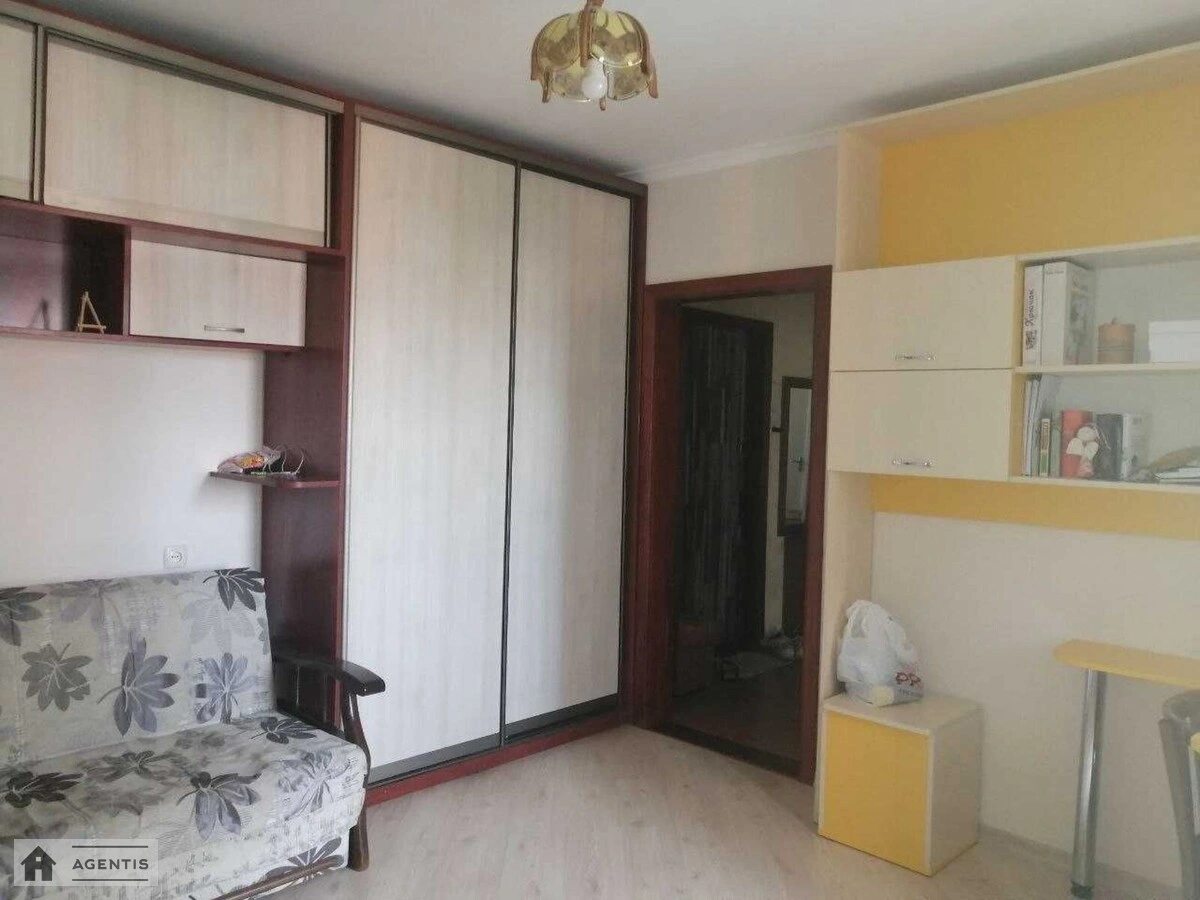 Apartment for rent. 2 rooms, 56 m², 13 floor/16 floors. Avtozavodska, Kyiv. 