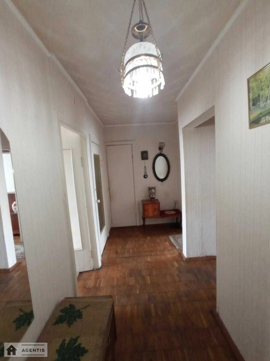 Apartment for rent. 2 rooms, 54 m², 14 floor/16 floors. 17, Ivana Mykolaychuka vul. Serafymovycha, Kyiv. 