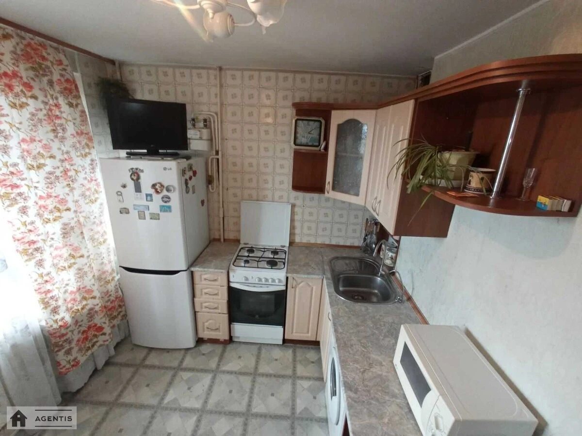 Здам квартиру. 2 rooms, 54 m², 14 floor/16 floors. 17, Івана Миколайчука вул. (Серафимовича), Київ. 