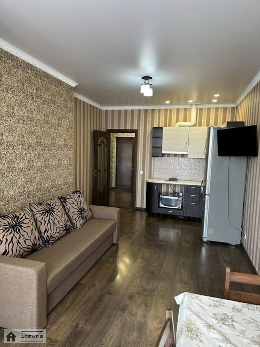 Apartment for rent. 2 rooms, 51 m², 21 floor/25 floors. 2, Dragomanova 2, Kyiv. 