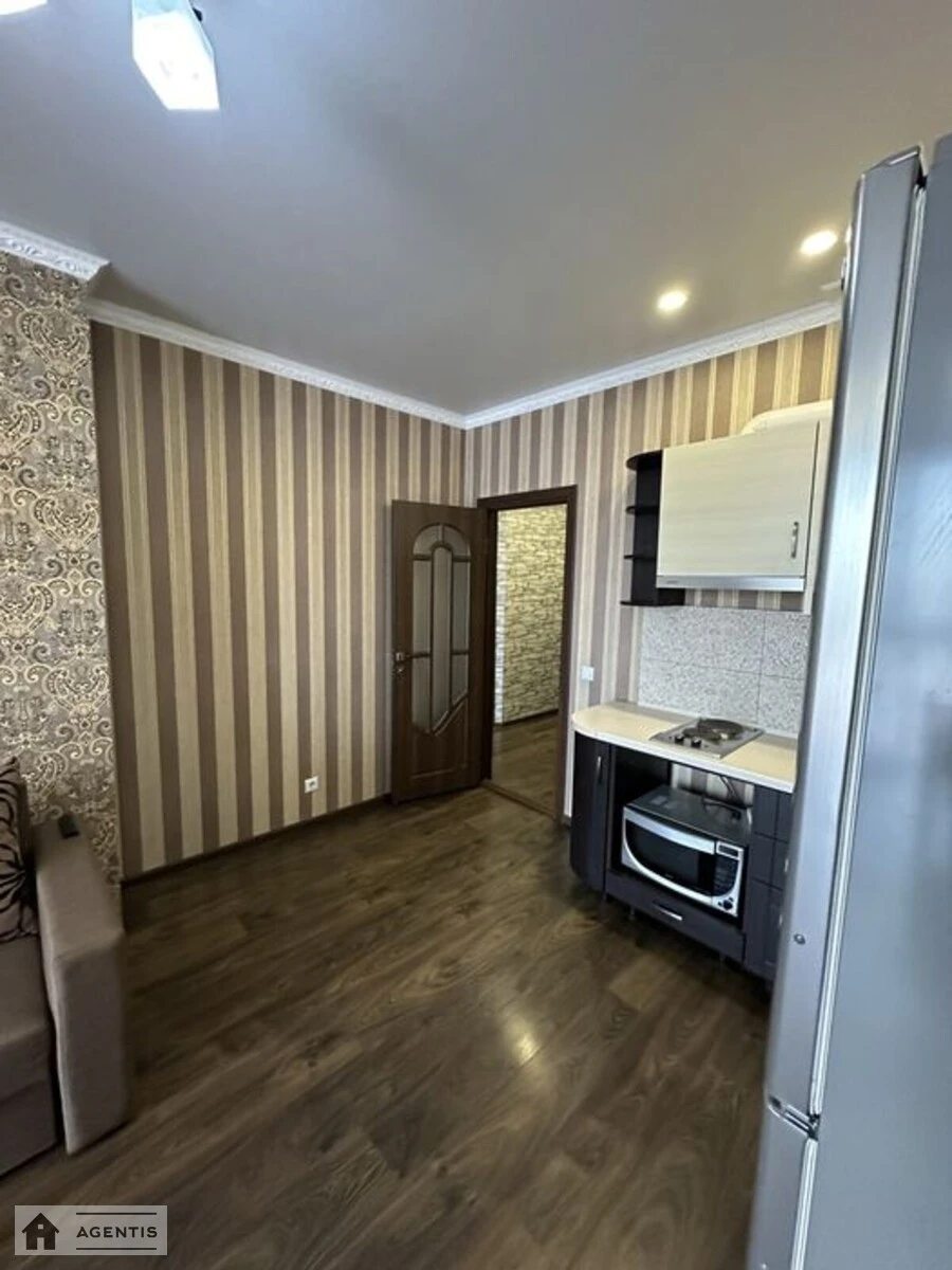 Сдам квартиру. 2 rooms, 51 m², 21 floor/25 floors. 2, Драгоманова 2, Киев. 