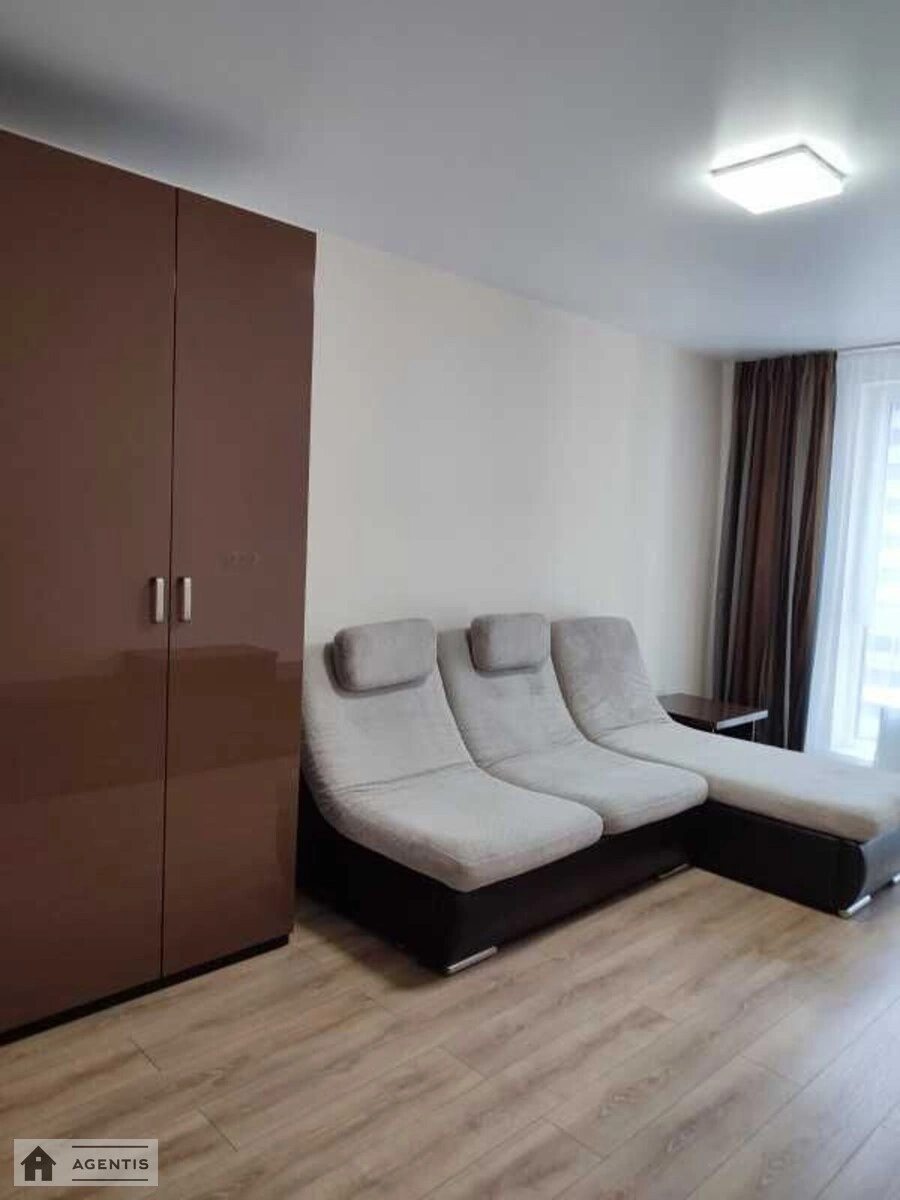 Apartment for rent. 1 room, 40 m², 19 floor/26 floors. Povitryanykh Syl prosp. Povitroflotskyy, Kyiv. 