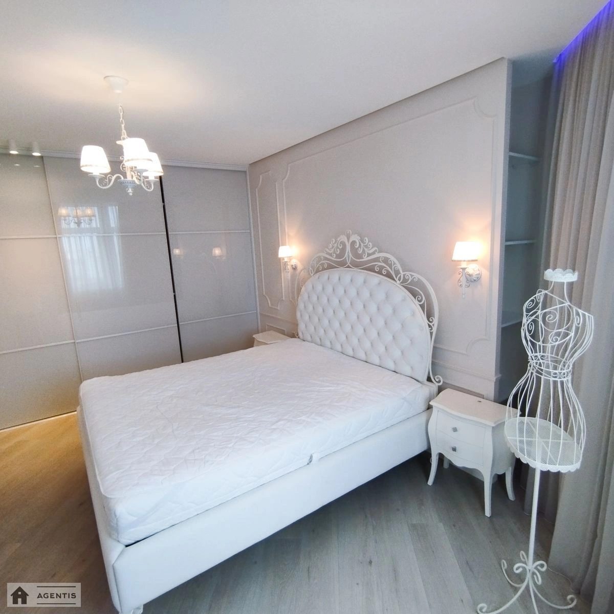 Apartment for rent. 2 rooms, 86 m², 19 floor/25 floors. 22, Anny Akhmatovoyi vul., Kyiv. 