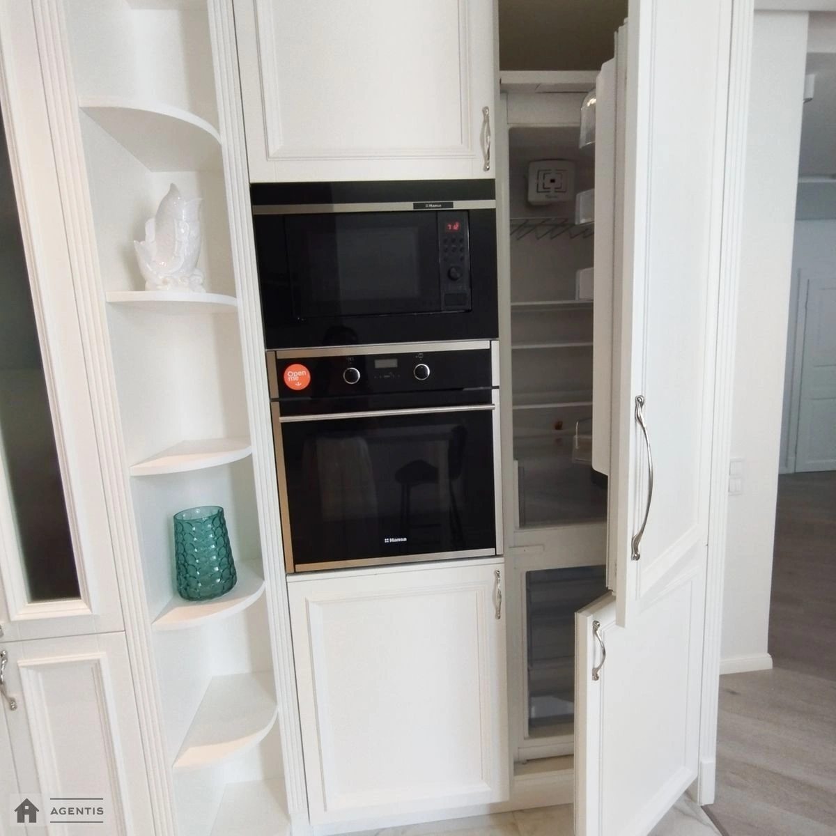 Apartment for rent. 2 rooms, 86 m², 19 floor/25 floors. 22, Anny Akhmatovoyi vul., Kyiv. 